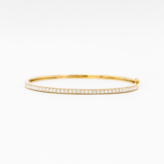 Diamond_bangle_yellow_gold