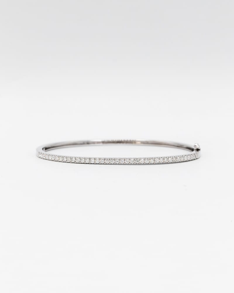 Diamond_bangle_white_gold